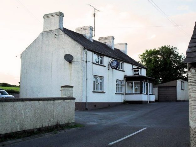 OTooles_Pub_The_Heights_Loughinisland_-_geograph.org_.uk_-_1444364