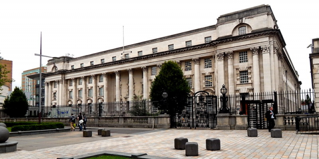 Royal-Courts-of-Justice-in-Belfast-640×426